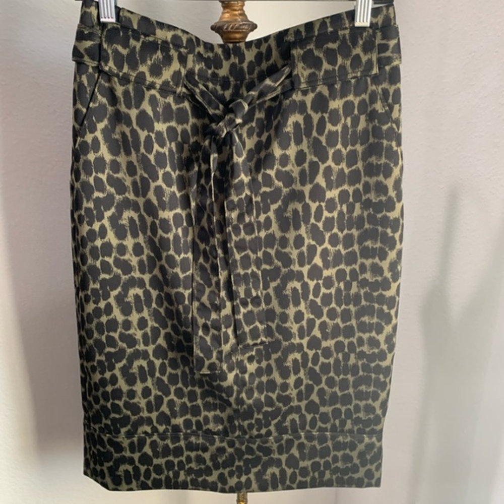 Banana Republic Animal Print Pencil Skirt Belted Size 2 Tall